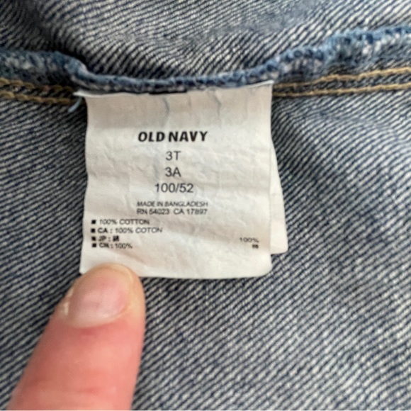 Old Navy 3T girl jean snap down shirt. - Picture 5 of 8